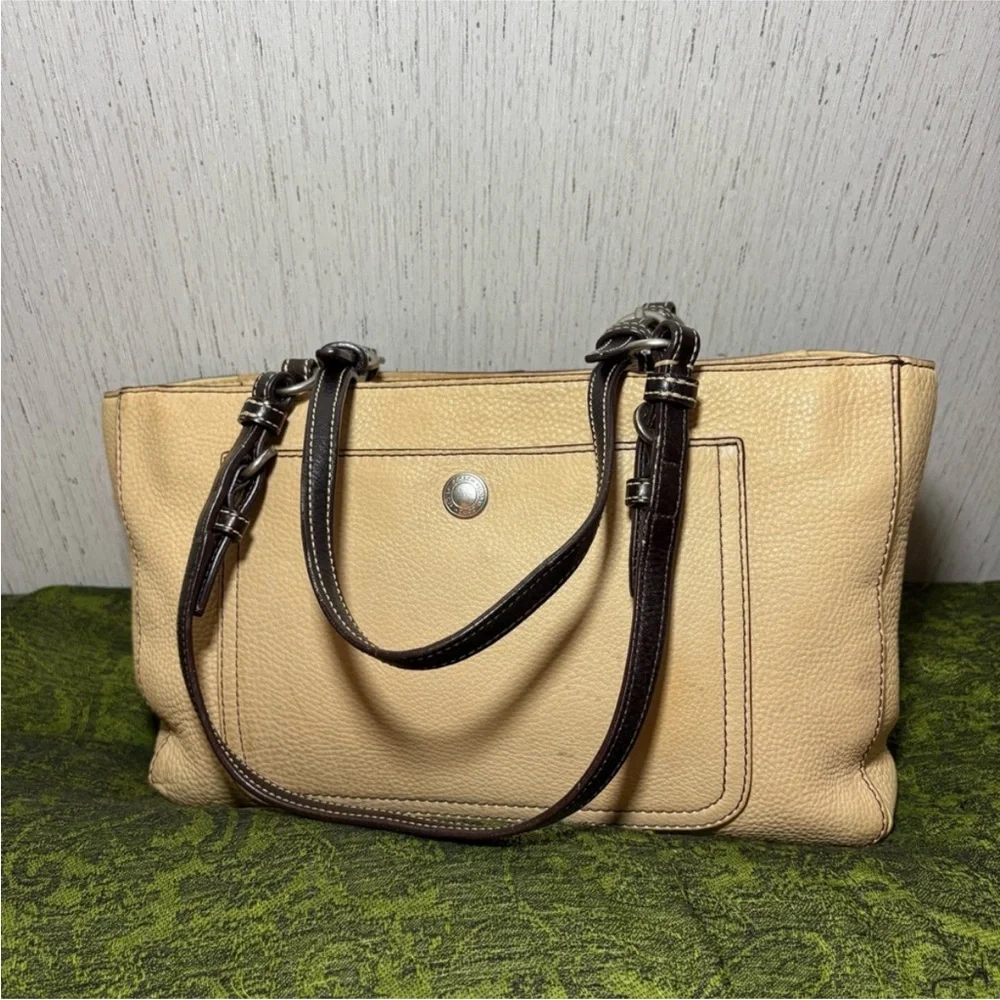 Coach purse east west Chelsea tan brown silver handbag - Picture 3 of 15